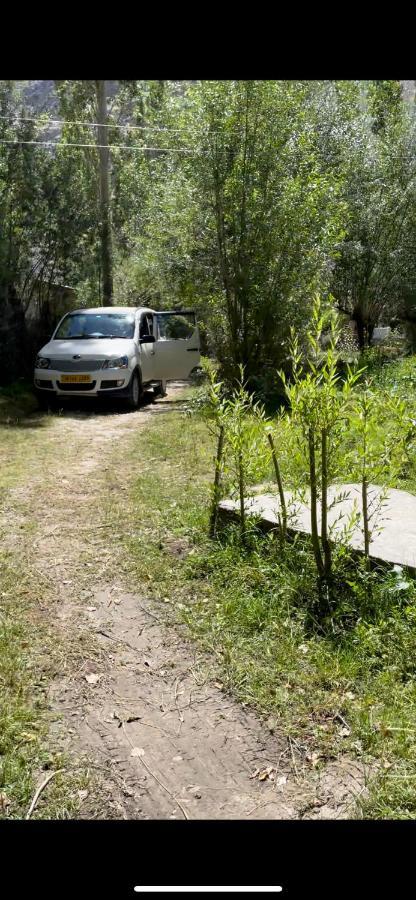 Sernang Homestay Hundar Exteriör bild