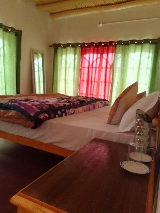 Sernang Homestay Hundar Exteriör bild